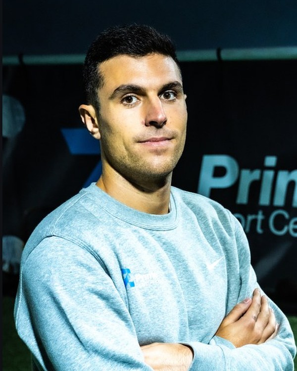 Retrato de Juan Cortés, preparación física y readaptación en Prime Sport Center