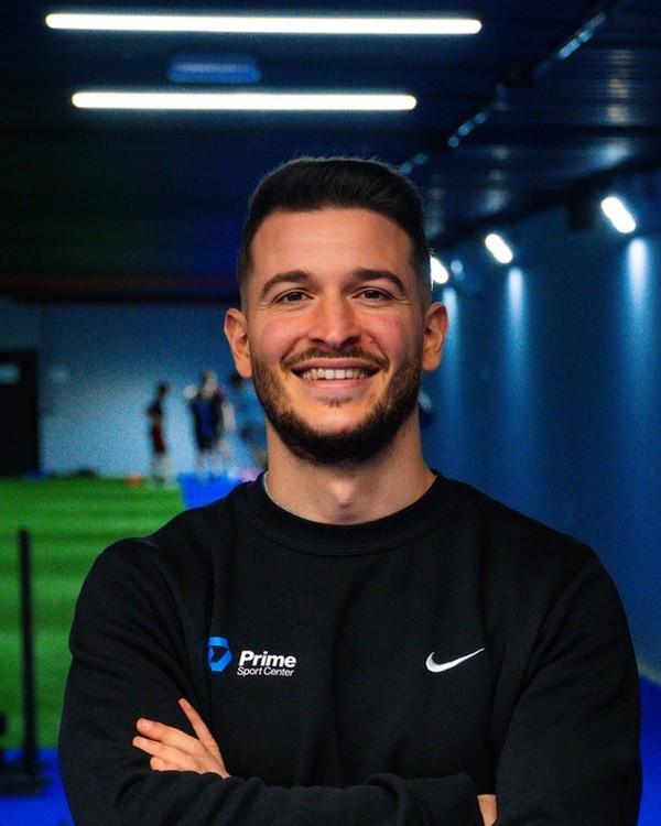 Retrato de Pablo Ortega, preparación física y fisioterapia en Prime Sport Center